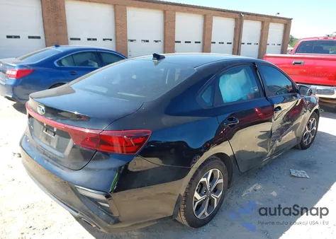 2021 Kia Forte Lxs z USA, uszkodzony, nr VIN 3KPF24AD6ME412286